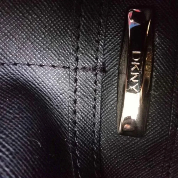 Vintage DKNY french  grain leather bag/crossbody - Picture 8 of 10